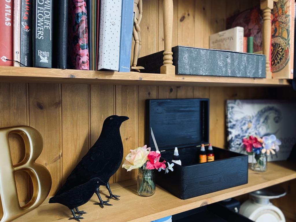 Picture of a tattoo station in Blackbird Tattoo Studio